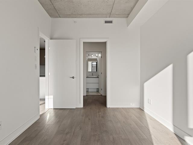 Condo à louer, Montréal (Saint-Laurent)