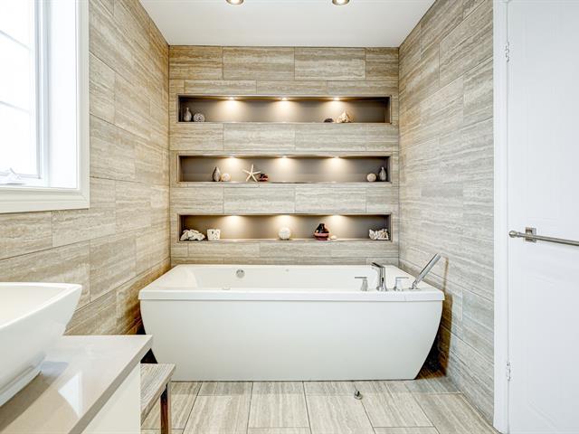 Salle de bains attenante à la CCP