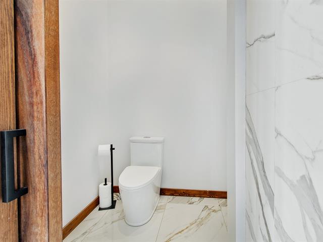 Ensuite bathroom