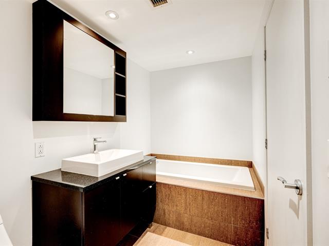 Salle de bains attenante à la CCP