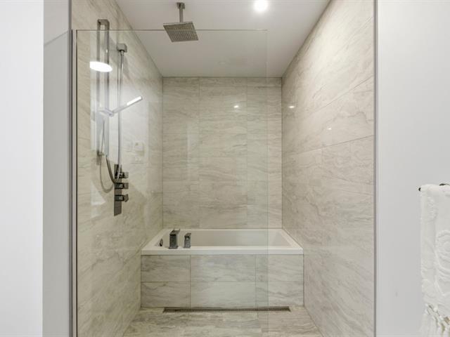 Salle de bains attenante à la CCP