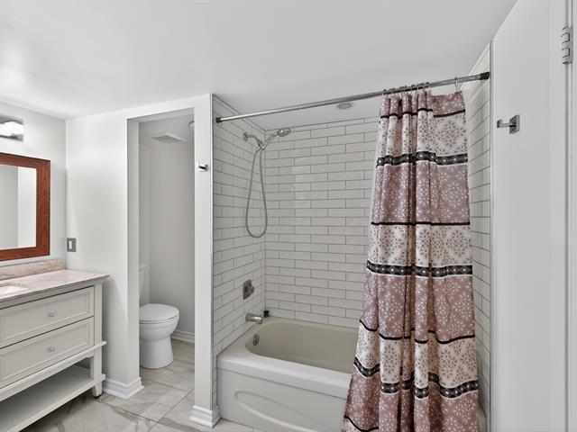 Ensuite bathroom