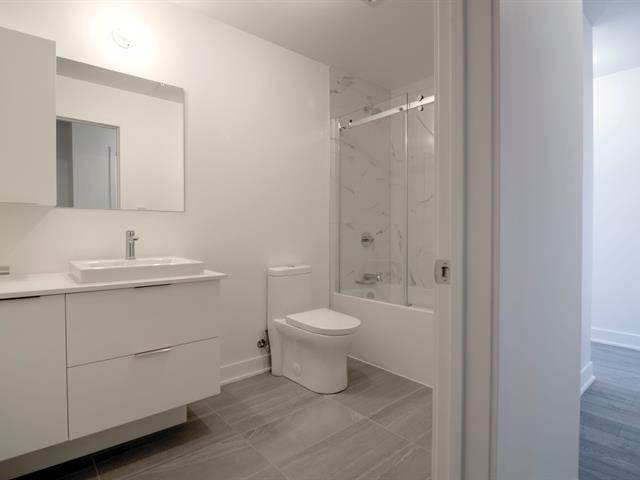 Condo à louer, Montréal (Saint-Laurent)