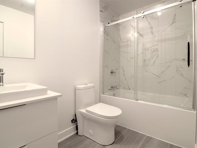 Condo à louer, Montréal (Saint-Laurent)