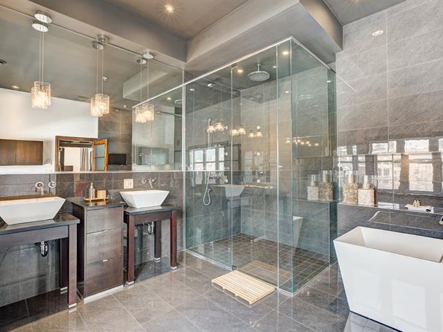 Salle de bains attenante à la CCP