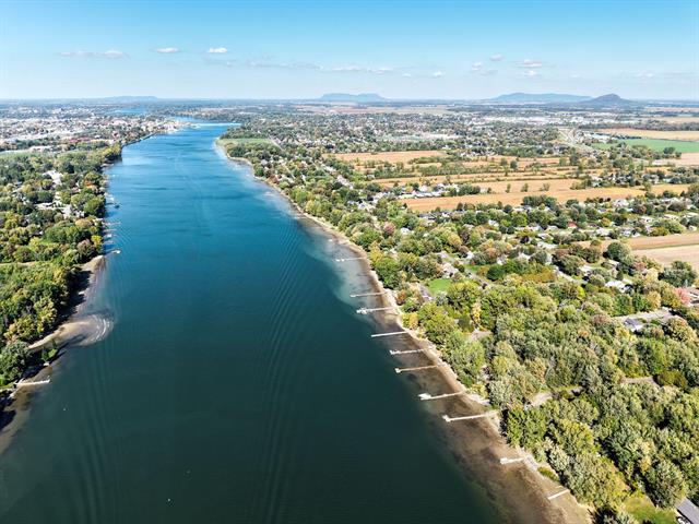Vue sur l'eau