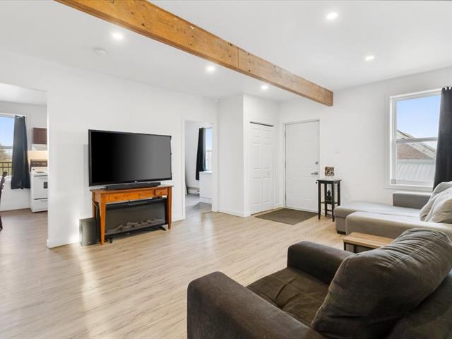 Triplex à vendre, Saint-Clet