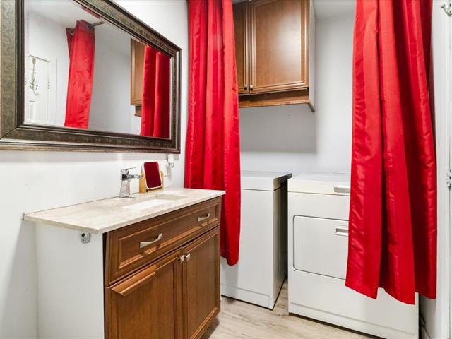 Triplex à vendre, Saint-Clet