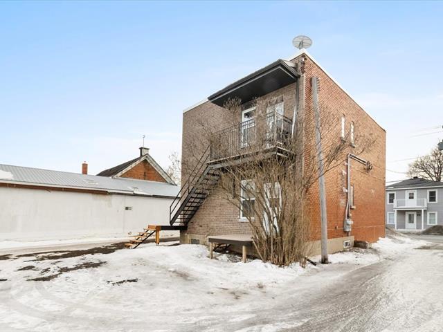 Triplex à vendre, Saint-Clet