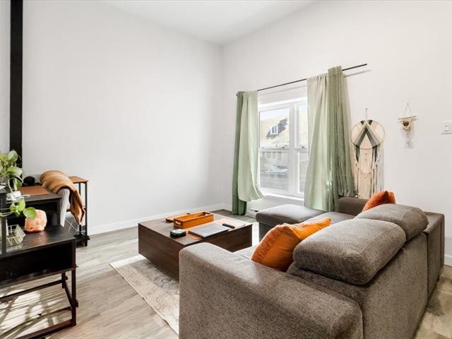 Triplex à vendre, Saint-Clet