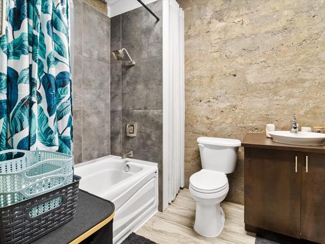 Triplex à vendre, Saint-Clet