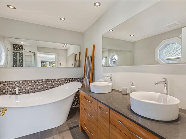 Salle de bains attenante à la CCP