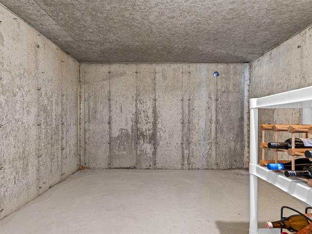Cave/ chambre froide