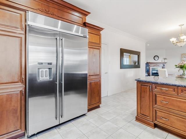 Maison à étages vendu, Laval (Sainte-Dorothée)