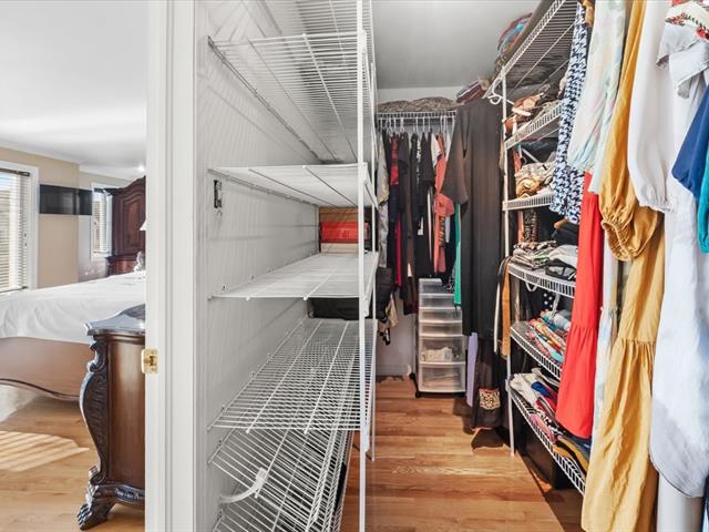 Maison à étages vendu, Laval (Sainte-Dorothée)