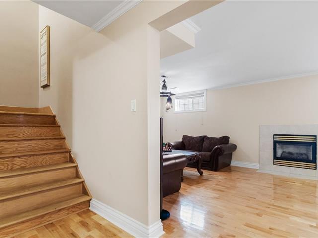 Maison à étages vendu, Laval (Sainte-Dorothée)