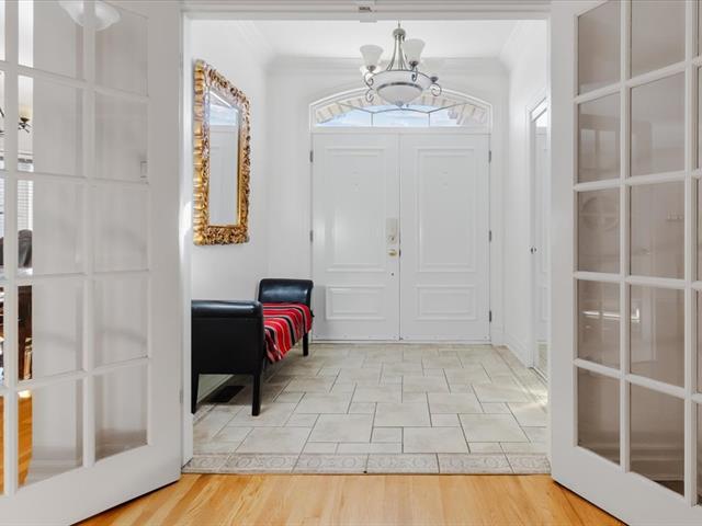 Maison à étages vendu, Laval (Sainte-Dorothée)