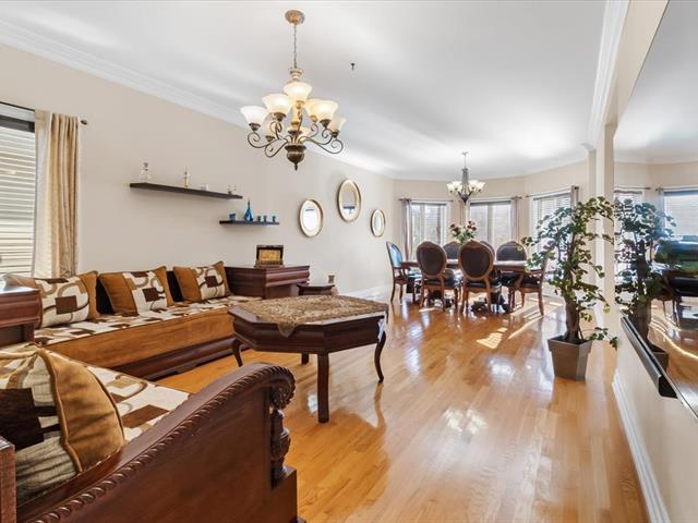 Maison à étages vendu, Laval (Sainte-Dorothée)