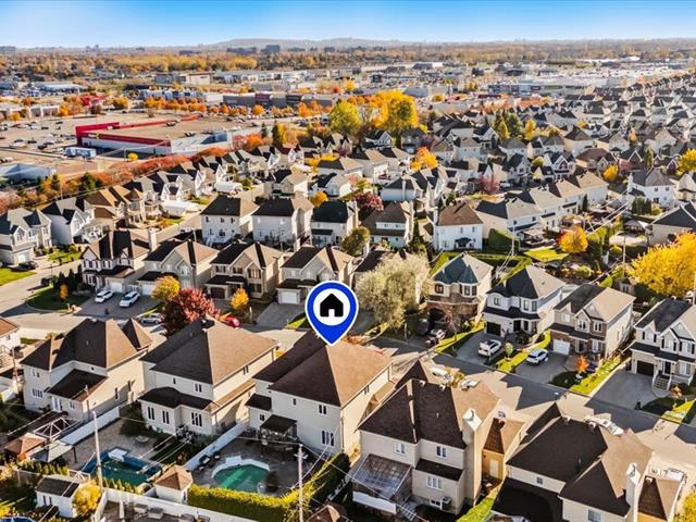 Maison à étages vendu, Laval (Sainte-Dorothée)