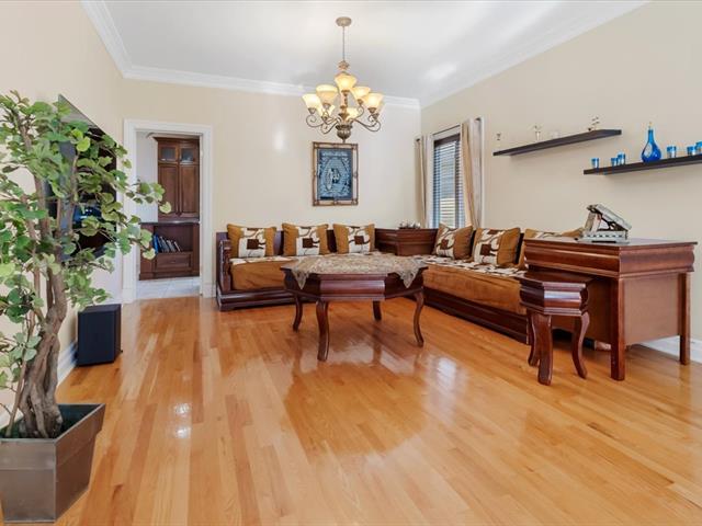 Maison à étages vendu, Laval (Sainte-Dorothée)