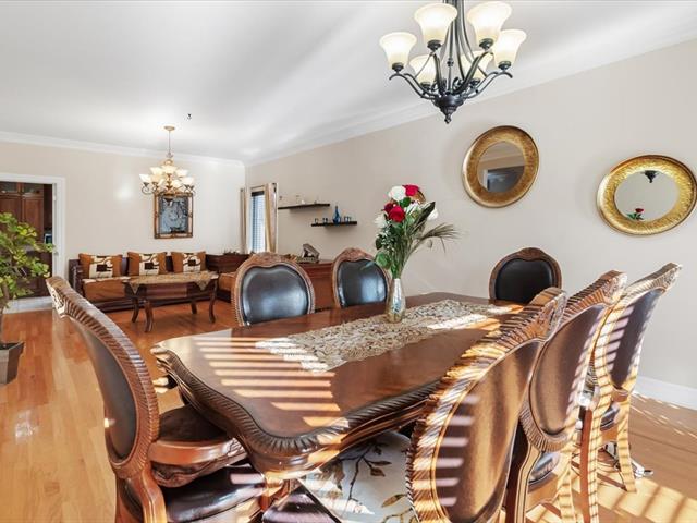 Maison à étages vendu, Laval (Sainte-Dorothée)