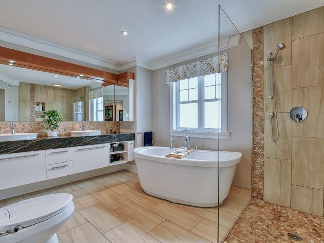 Salle de bains attenante à la CCP