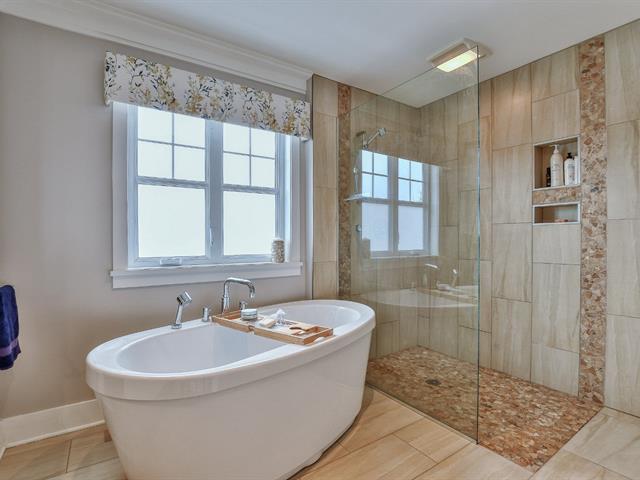 Salle de bains attenante à la CCP
