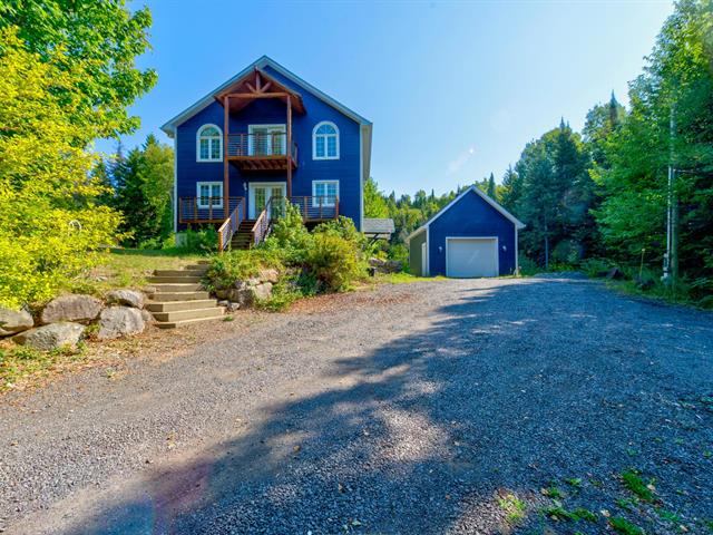 house for sale Val-David