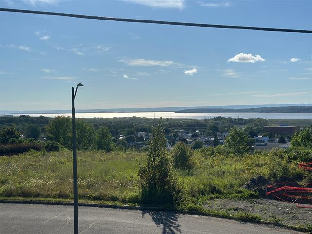 Vue sur l'eau