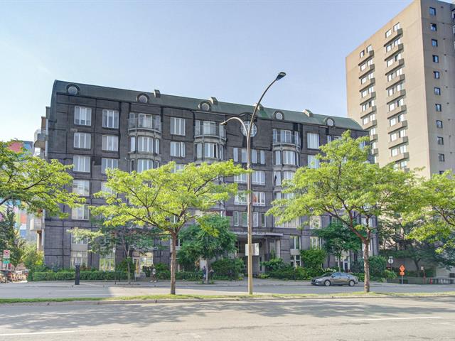Façade