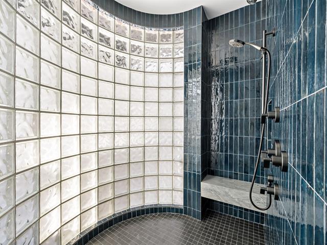 Salle de bains attenante à la CCP