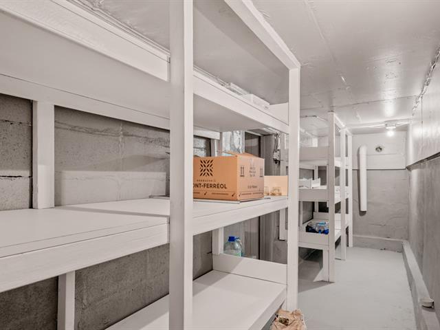 Cave/ chambre froide