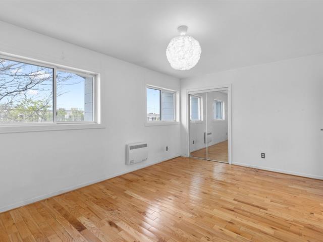 Two or more storey for sale, Montréal (Anjou)