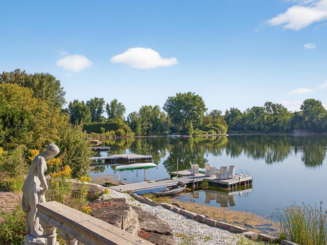 Accès au plan d'eau