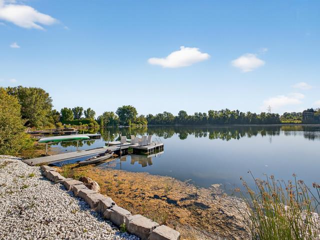 Accès au plan d'eau