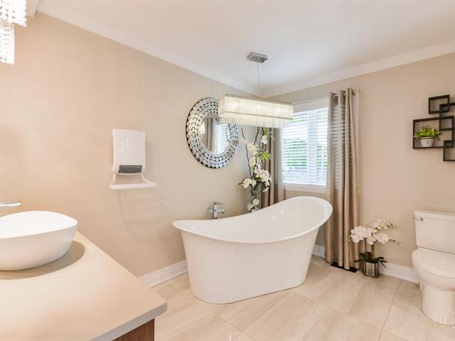 Salle de bains attenante à la CCP