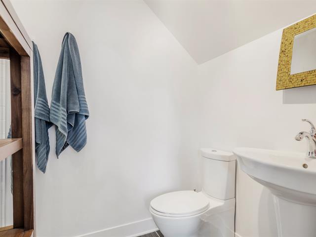 Ensuite bathroom