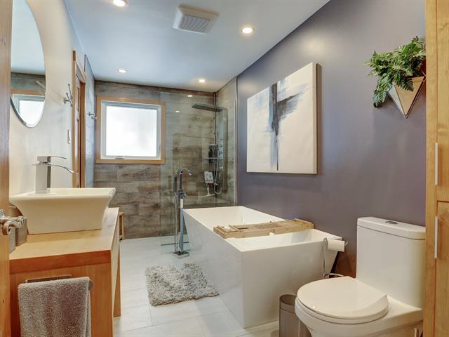 Ensuite bathroom