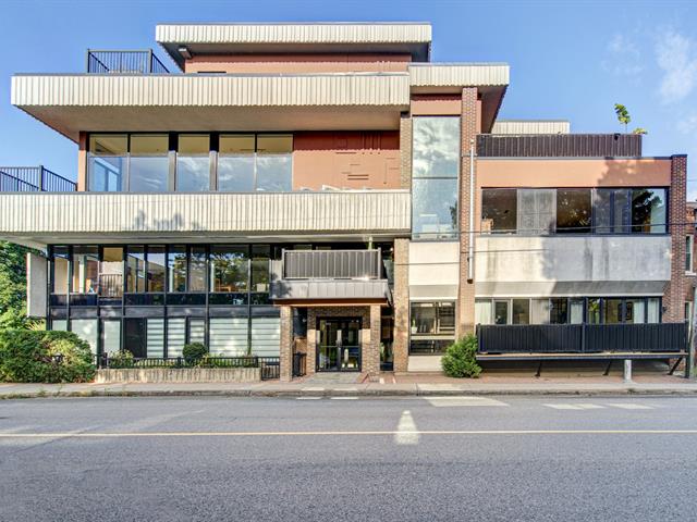Façade