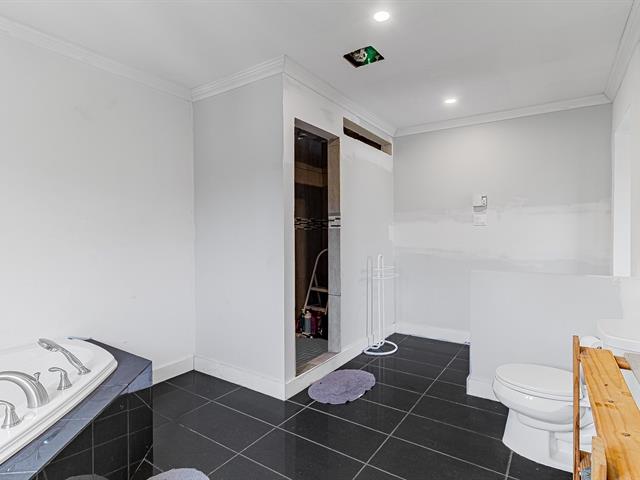 Salle de bains attenante à la CCP