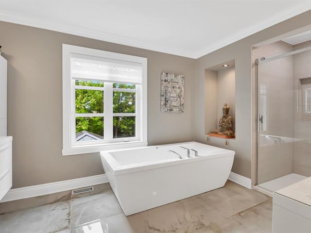 Salle de bains attenante à la CCP