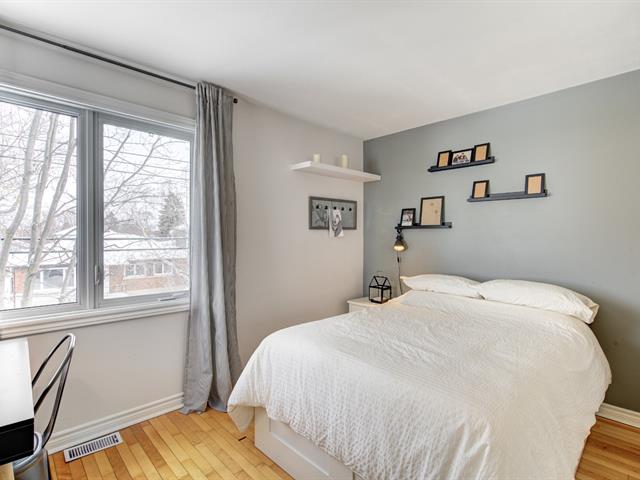 Maison à étages vendu, Longueuil (Le Vieux-Longueuil)