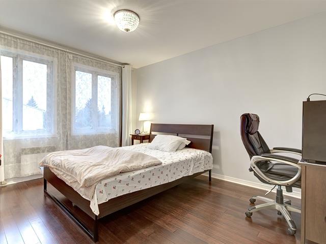 Maison à étages à vendre, Brossard