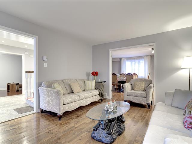 Maison à étages à vendre, Brossard