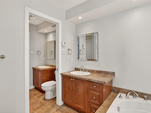Salle de bains attenante à la CCP