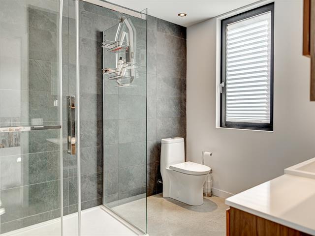 Salle de bains attenante à la CCP