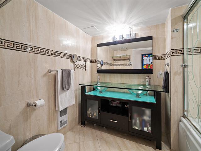 Salle de bains attenante à la CCP