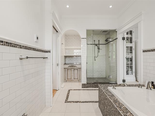 Salle de bains attenante à la CCP