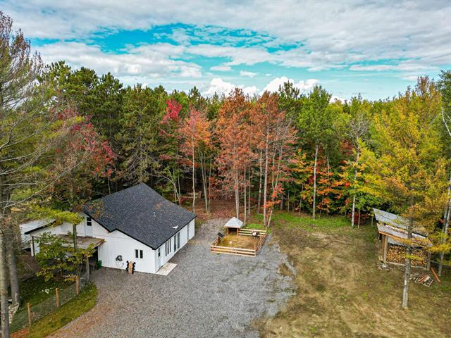 Maison à étages à vendre, Saint-Lin/Laurentides