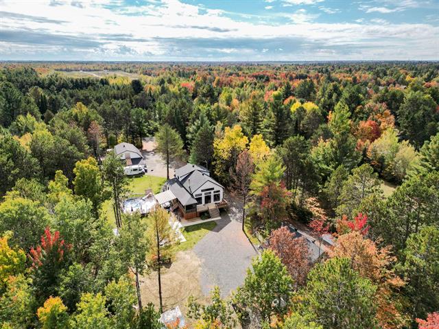 Maison à étages à vendre, Saint-Lin/Laurentides